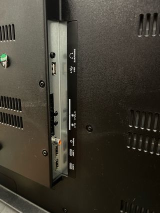 Televisor LED Inves 40