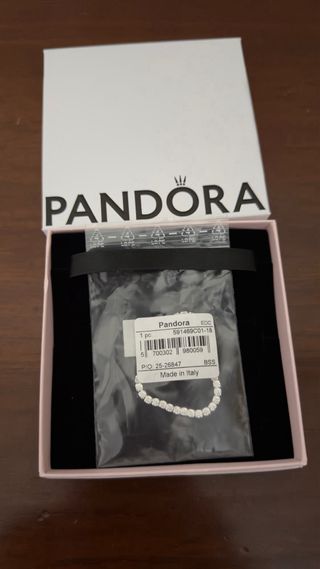 Pulsera Pandora Plata y Circonita.