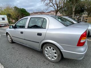 Opel Astra 2000 1.6 gasolina