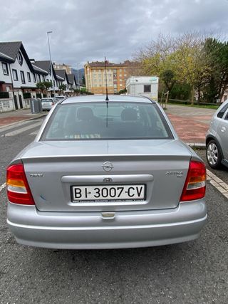 Opel Astra 2000 1.6 gasolina