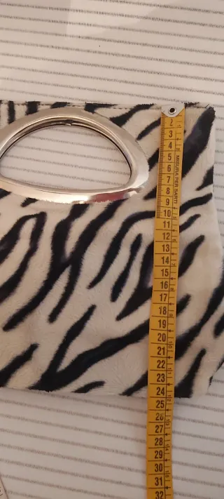 Bolso de mano estampado cebra