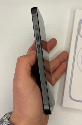 iPhone 15 Pro 512GB eSIM Negro Como nuevo