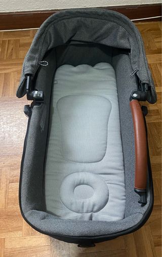 Capazo gris para bebé