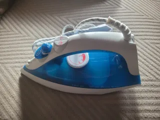 Plancha Moulinex Inicio 30 NUEVA PERO SIN CAJA