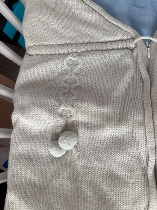 Saco cuco bebé azul. De forro polar y lana