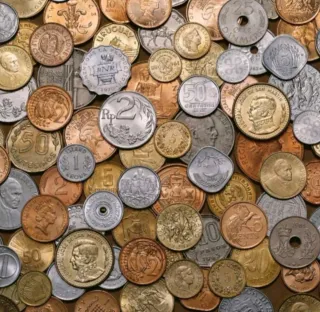 Grande pacco di 3 kg Monete Mondiali tutte Diverse