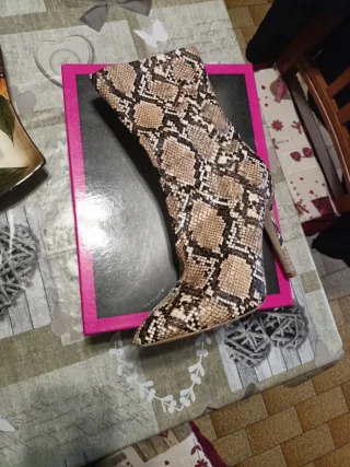 Stivali donna pitonati tacco alto