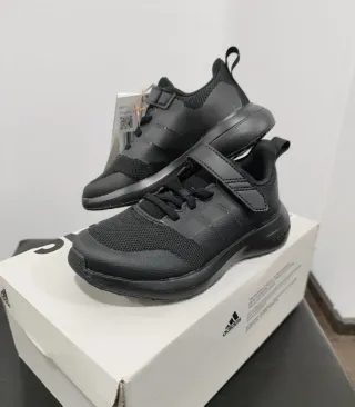 Adidas Sapatilhas Criança Tamanho 29 novas