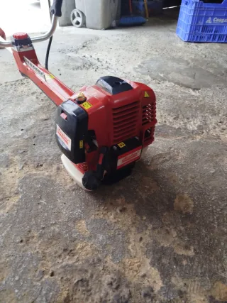 Desbrozadora gasolina roja