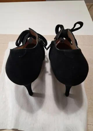 Tacones Gloria Ortiz Negros Piel