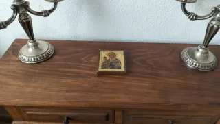 Antiguo icono religioso madera