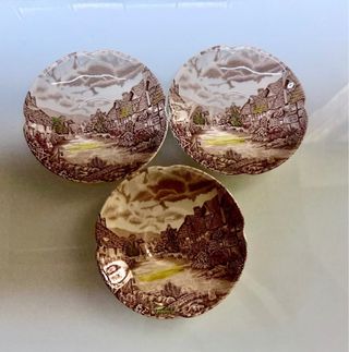 3 Piatti Johnson Bros Olde English Coubtryside