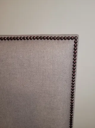 Cabecero tapizado gris