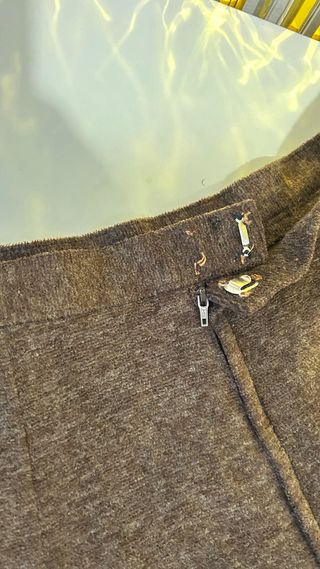 Falda marrón con bolsillos