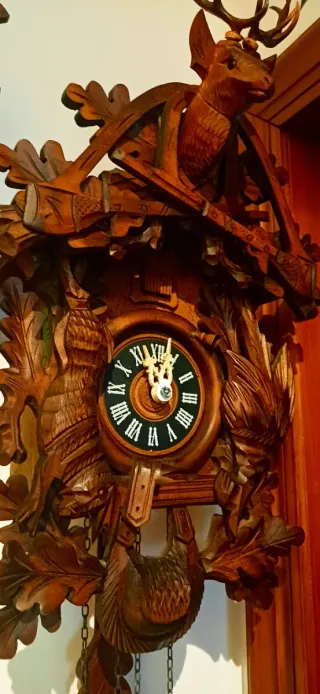 Orologio a cucù in legno settimanale