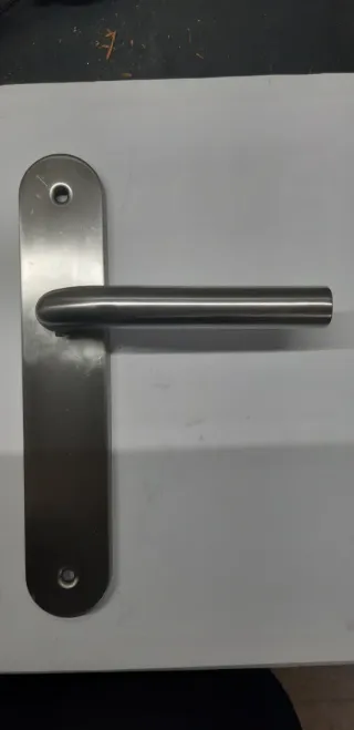 Manillas acero inoxidable impecables