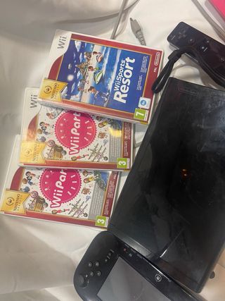 Nintendo Wii U 32GB Negra + 3 Mandos + Juegos