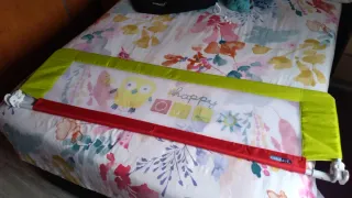 Barrera anticaídas para cama infantil