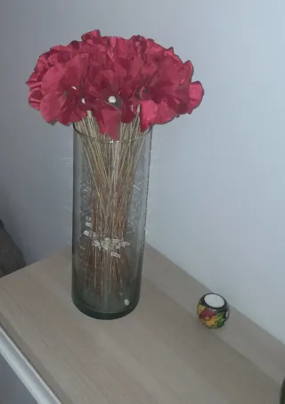 Florero Cristal con Amapolas Rojas