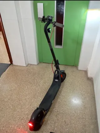 Patinete Eléctrico NAVEE V25 Negro