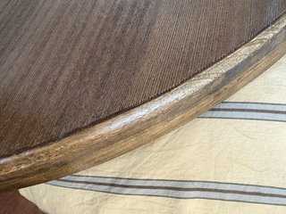 Mesa redonda de madera maciza