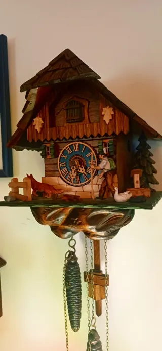 Orologio a cucù in legno