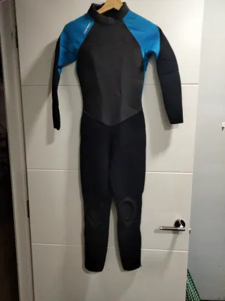 Neopreno largo. Para 12 años. 146 a 158cm