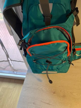 Mochila deportiva senderismo naranja y turquesa