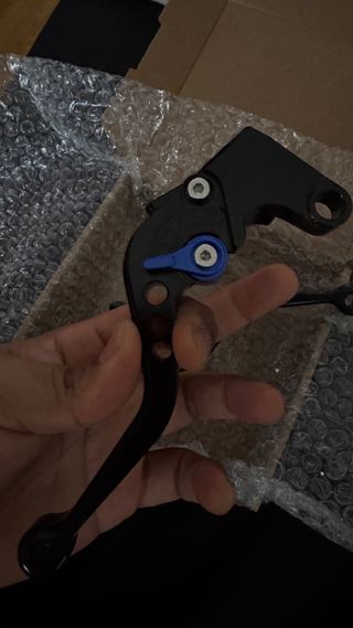 Manetas Yamaha MT-09