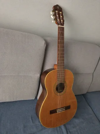 Guitarra Prudencio Sáez modelo 61 "annèes 60".