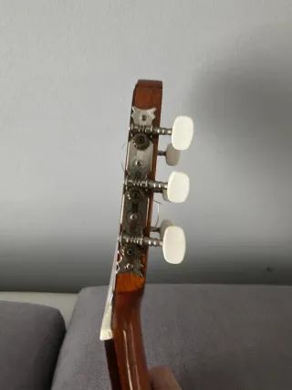 Guitarra Prudencio Sáez modelo 61 "annèes 60".