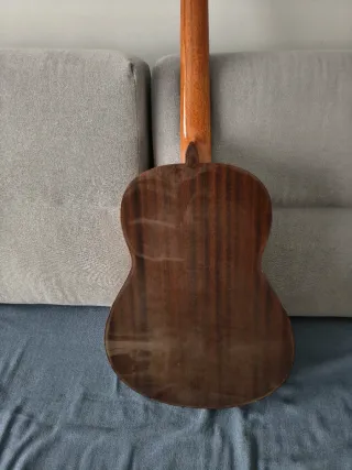 Guitarra Prudencio Sáez modelo 61 "annèes 60".