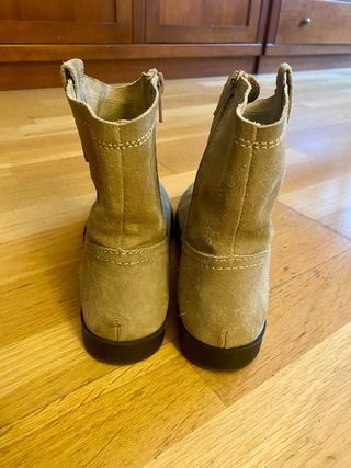 Botas de ante beige Talla 36 Camper