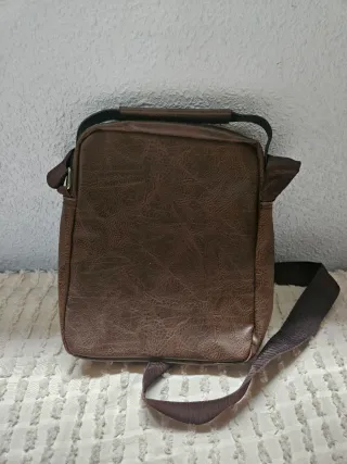 Bolso bandolera hombre marrón nuevo.