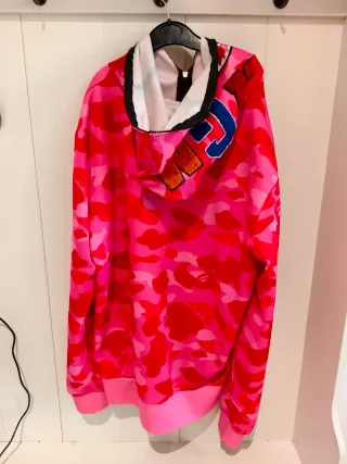Chaqueta BAPE Camuflaje Rosa Roja Talla S