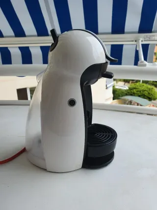 Cafetera Dolce Gusto Blanca