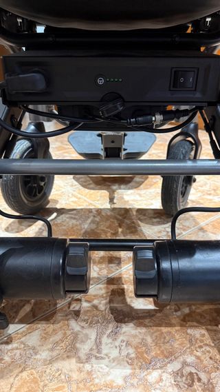 Silla de ruedas eléctrica BASIC COMPACT ULTRALIGHT