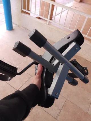 Pedalera estática con pantalla digital