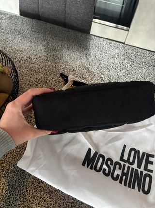 Borsa Love Moschino nera e oro