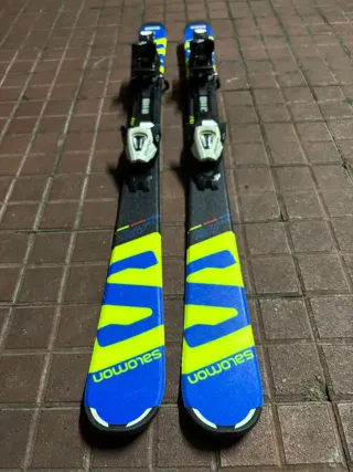 Esquís Salomon 110cm con Botas 21.5
