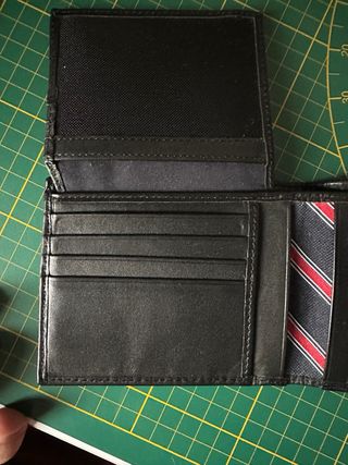 Cartera Tommy Hilfiger Negra