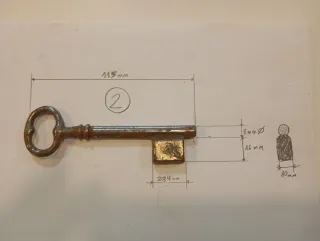 Llave antigua metal sin tallar para duplicados