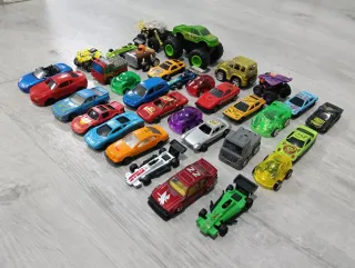 Lote 33 coches de juguete