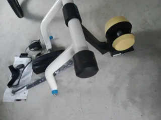 Rodillo Bkool Go Ciclismo y Simulador