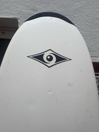 Tabla de surf 7' con funda y accesorios