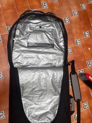 Tabla de surf 7' con funda y accesorios