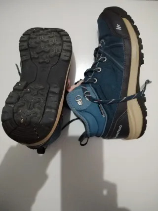 Botas de montaña Quechua azules