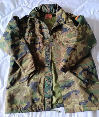 Chaquetón de campaña militar