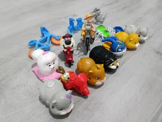 Lote 14 figuras juguete varios personajes