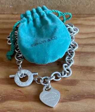 Collar Tiffany & Co. Return to New York